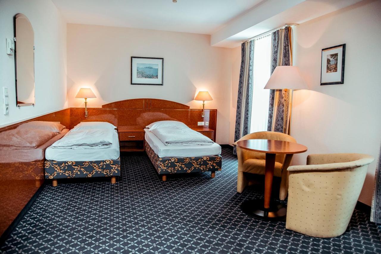 Shodlik Palace Taschkent Zimmer foto